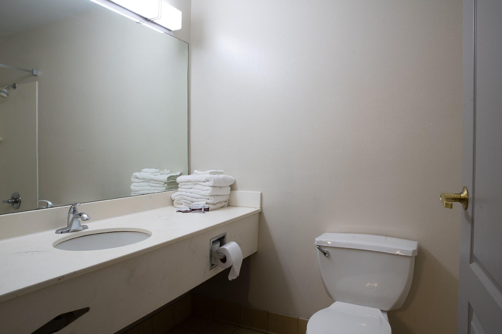 Blisspoint Inn & Suites Marion Εξωτερικό φωτογραφία
