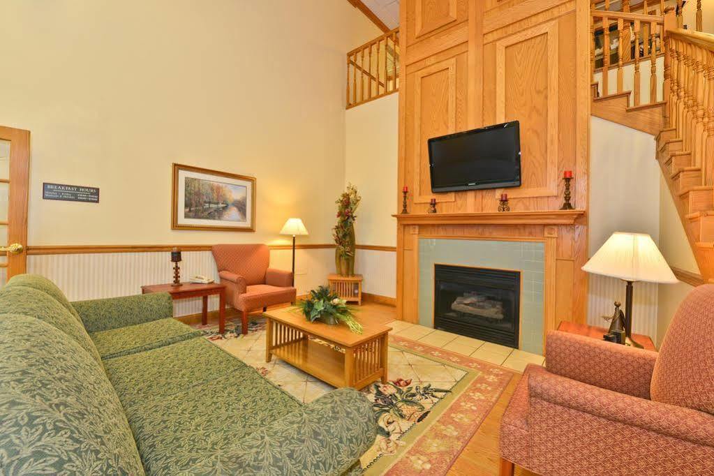 Blisspoint Inn & Suites Marion Εξωτερικό φωτογραφία