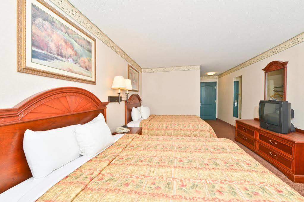 Blisspoint Inn & Suites Marion Εξωτερικό φωτογραφία